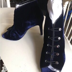 Velvet Royal Blue open toed mule heel. NEW in box- NIB. Hot& sexy.